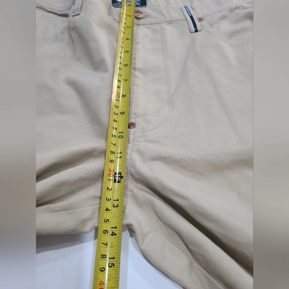 Vintage Enyce Men's Tan Shorts Sz.44
